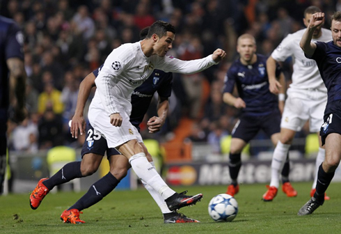 Real Madrid scoring with his right foot against Malmo, in the UEFA Champions League group stage