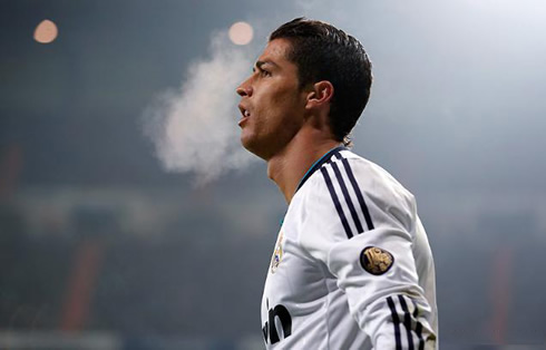 Cristiano Ronaldo heavy breath in a winter game for Real Madrid, in the Copa del Rey 2013