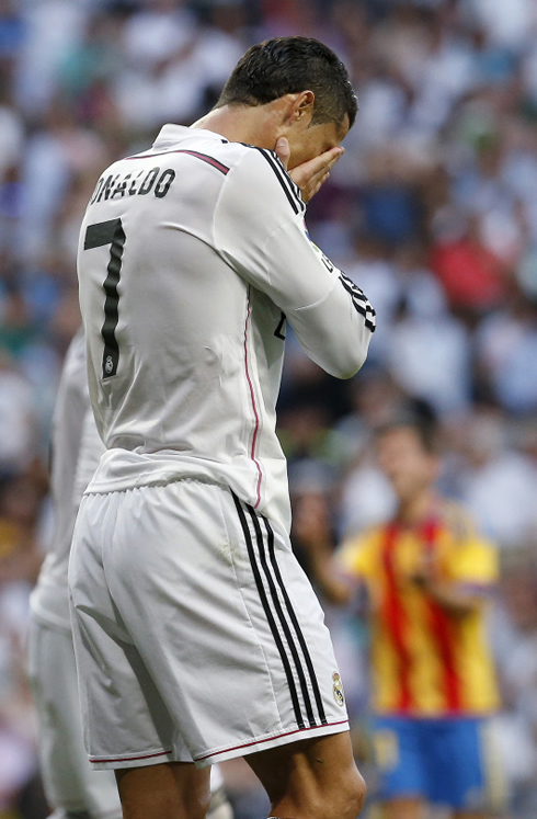 Cristiano Ronaldo crying after Real Madrid concedes a home draw against Valencia in the Spanish League 2014-15