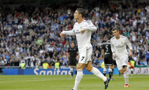 Cristiano Ronaldo claiming the superstar adoration and worship in Real Madrid stadium