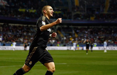 Karim Benzema celebrating his goal in Malaga 0-1 Real Madrid