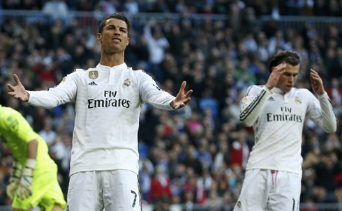 Cristiano Ronaldo turning his back on Gareth Bale
