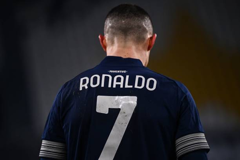 Cristiano Ronaldo wearing Juventus blue number 7 shirt
