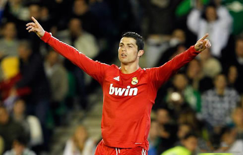 Cristiano Ronaldo scores another goal and raises his arms