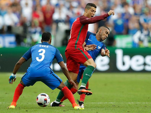 Payet tackling and injuring Cristiano Ronaldo in Portugal vs France for the EURO 2016 final