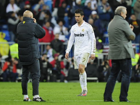 Cristiano Ronaldo walking away in Real Madrid vs Barcelona