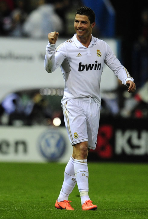 Cristiano Ronaldo smiling and closing his fist after scoring in Atletico Madrid 1-4 Real Madrid