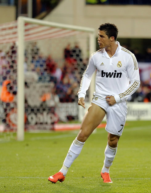Cristiano Ronaldo pointing to his naked right leg muscles, after scoring a long range goal in Atletico Madrid 1-4 Real Madrid, in La Liga 2012