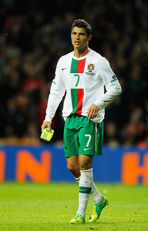 Cristiano Ronaldo upseted with the outcome of the match between Denmark vs Portugal, in the EURO 2012 Qualifiers