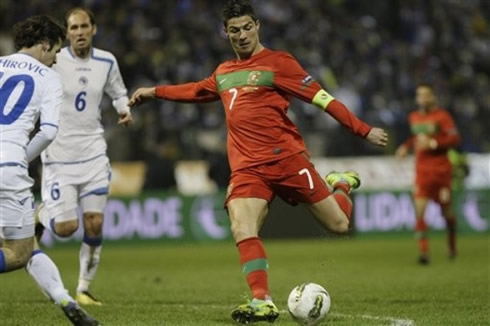 Cristiano Ronaldo about to shoot with his left-foot in Bosnia vs Portugal