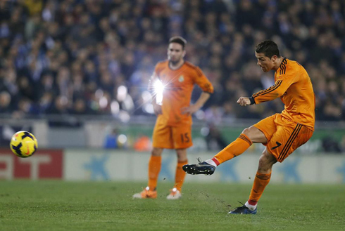 Cristiano Ronaldo free-kick in Real Madrid, in 2014
