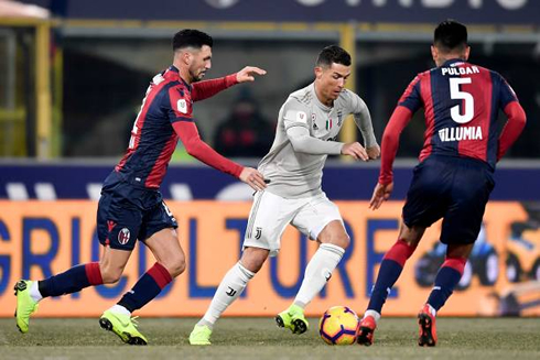 Cristiano Ronaldo in action in Bologna vs Juventus in 2019