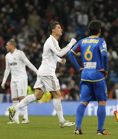 Cristiano Ronaldo scores an hat-trick against Levante and celebrates it with joy