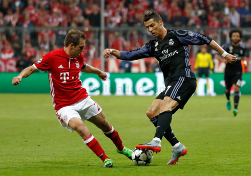 Cristiano Ronaldo vs Lahm in Bayern Munich vs Real Madrid in 2017