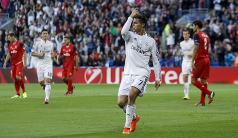 Cristiano Ronaldo reaction after scoring the opener in Real Madrid 2-0 Sevilla, for the UEFA Super Cup 2014