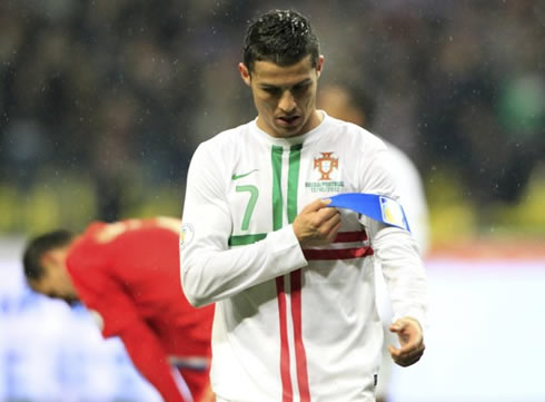 Cristiano Ronaldo removing his Portuguese captain armband in Russia 1-0 Portugal, for the 2014 World Cup qualification group stages in 2012