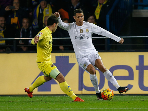 Cristiano Ronaldo switching directions in Villarreal vs Real Madrid