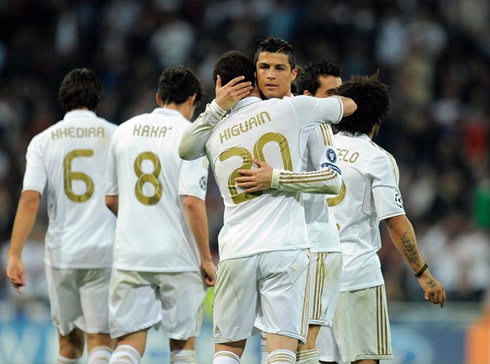 Cristiano Ronaldo hugging 