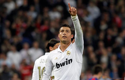 Cristiano Ronaldo pointing his finger at his family that was watching the game in the Santiago Bernabéu