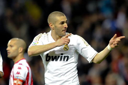 Karim Benzema celebrating a Real Madrid goal with a sniper/hitman gesture and move, in 2012