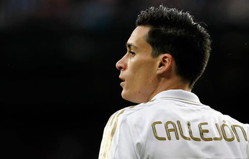 Callejón new haircut in a Real Madrid game in 2011-2012