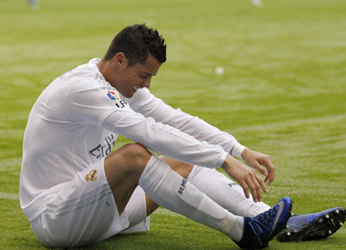 Cristiano Ronaldo in pain after getting injured