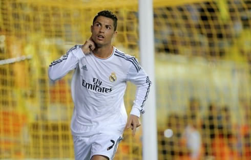 Cristiano Ronaldo pointing to his ear as he celebrates goal in Villarreal vs Real Madrid
