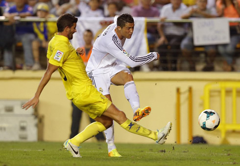 Cristiano Ronaldo right-foot strike, in Villarreal vs Real Madrid