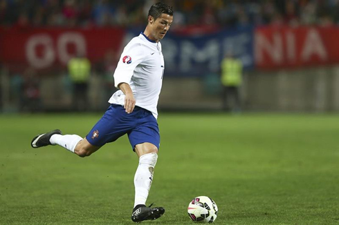 Cristiano Ronaldo preparing to take a cross, in Portugal vs Armenia