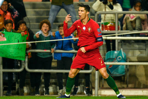 Cristiano Ronaldo celebrating his hat-trick goal, in Portugal 6-0 Lithuania in 2019