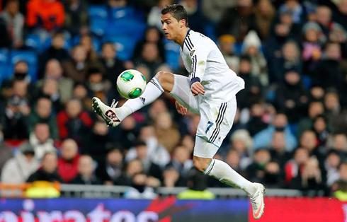 Cristiano Ronaldo perfect ball control completely in the air, in a Real Madrid game at the Santiago Bernabéu, in 2013