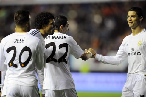 Cristiano Ronaldo shaking hands with Angel Di María