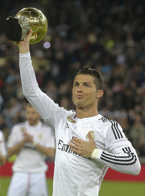 Cristiano Ronaldo thanking Real Madrid fans for the FIFA Ballon d'Or