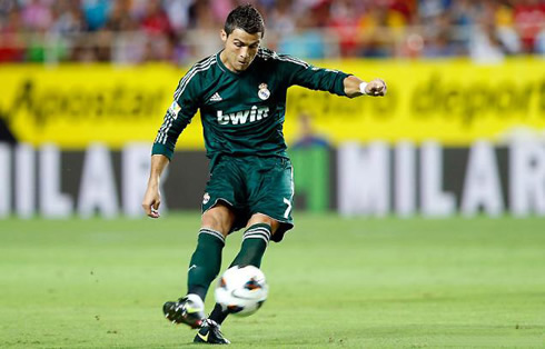 Cristiano Ronaldo taking a free-kick in La Liga 2012-2013, in a 1-0 loss that Real Madrid suffered against Sevilla
