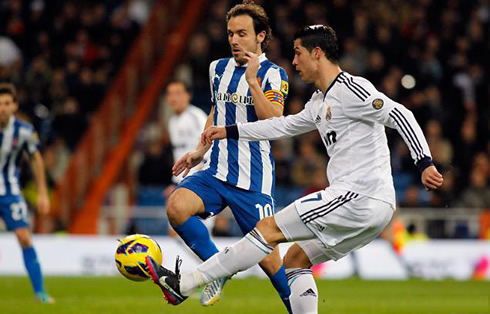 Cristiano Ronaldo left foot strike, in Real Madrid 2-2 Espanyol, for La Liga 2012-2013