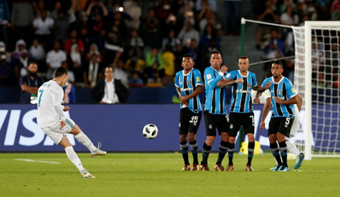 Cristiano Ronaldo free-kick goal in Real Madrid 1-0 Gremio