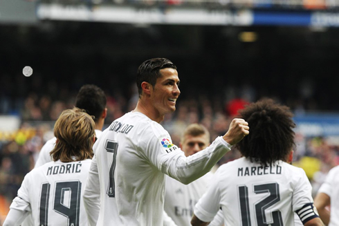 Cristiano Ronaldo closes his hand to celebrate his goal for Real Madrid in 2016