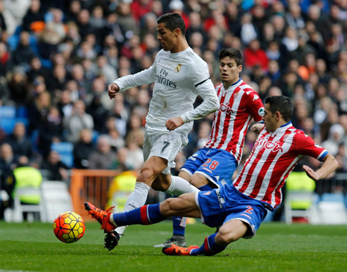 Cristiano Ronaldo finishes off a cross with a left-foot touch