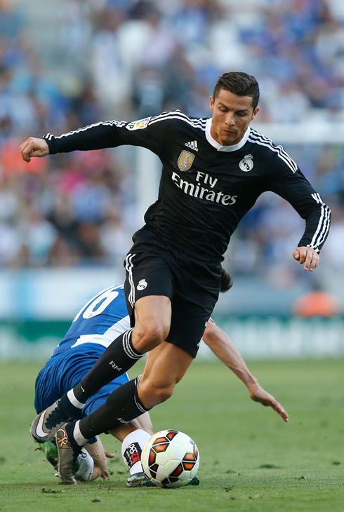 Cristiano Ronaldo being fouled from behind in Espanyol vs Real Madrid