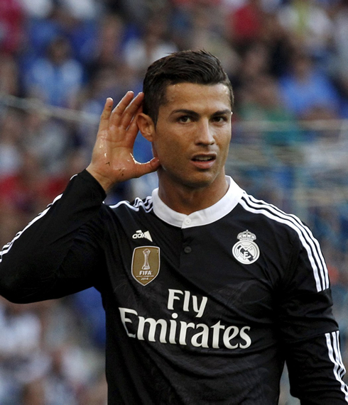 Cristiano Ronaldo tells Espanyol fans that he can't hear them