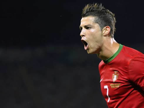 Cristiano Ronaldo new hair cut and hair style in the EURO 2012