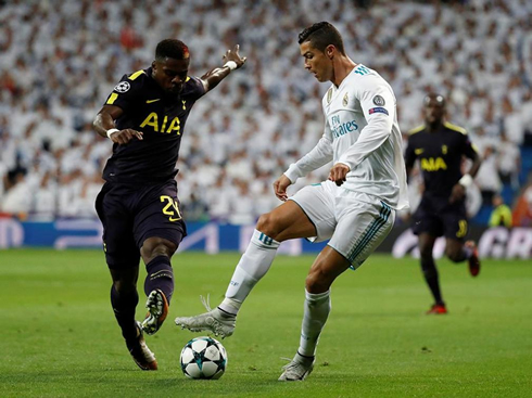 Cristiano Ronaldo ball control display in Real Madrid vs Tottenham in 2017