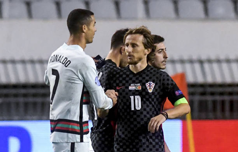 Cristiano Ronaldo and Luka Modric greet each other in Croatia vs Portugal