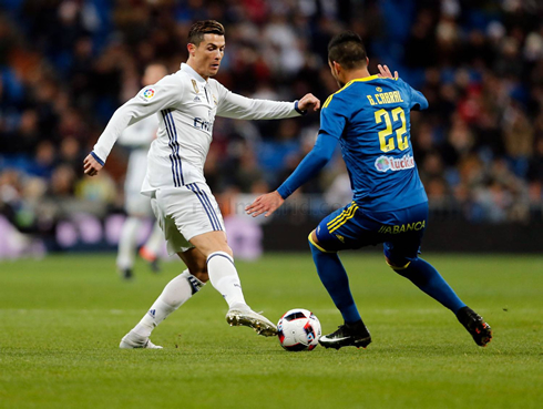 Cristiano Ronaldo reaching first to a loose ball in Real Madrid 1-2 Celta Vigo