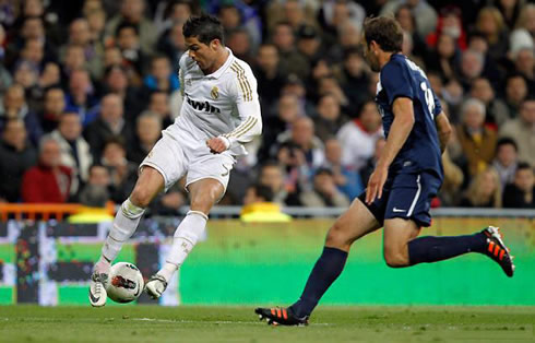Cristiano Ronaldo magical trick in Real Madrid 1-1 Malaga, in La Liga 2012
