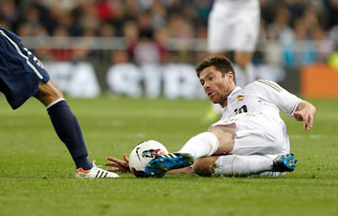 Xabi Alonso sliding tackle in Real Madrid 2012