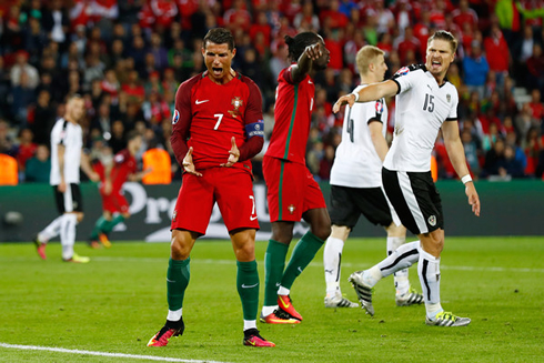 Cristiano Ronaldo desperation after a wasted chance in Portugal 0-0 Austria for the EURO 2016