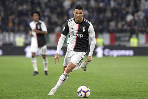 Cristiano Ronaldo leading the attack for Juventus in their last home match of the season