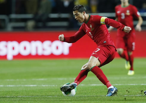 Cristiano Ronaldo stopping his run and switching directions in Sweden 2-3 Portugal