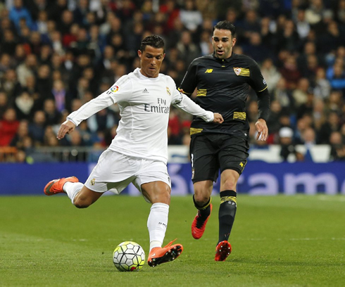 Cristiano Ronaldo striking the ball in Real Madrid 4-0 Sevilla